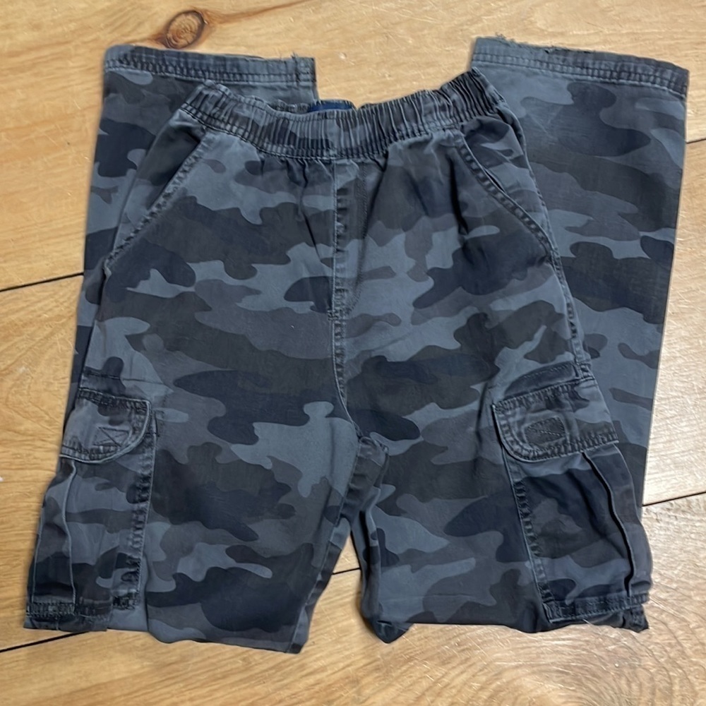 Children’s Place camo gray black pull on pants, 14, adjustable, good condition